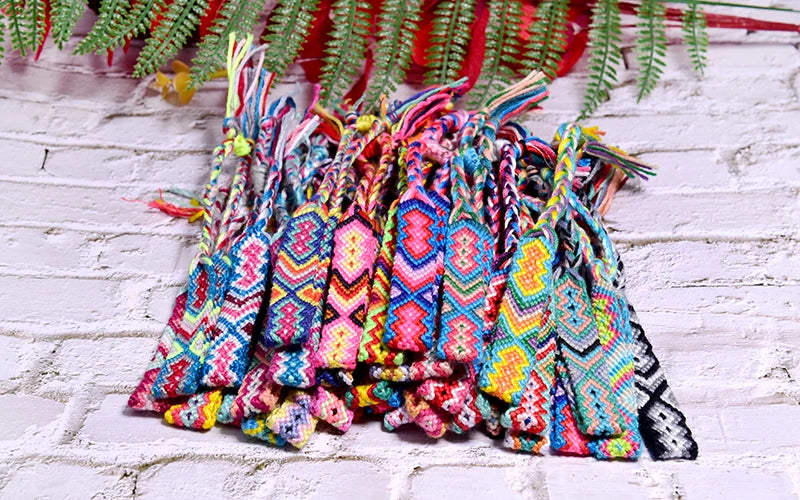 Bracelet d'amitié macramé femme - 20 pièces couleur aléatoire