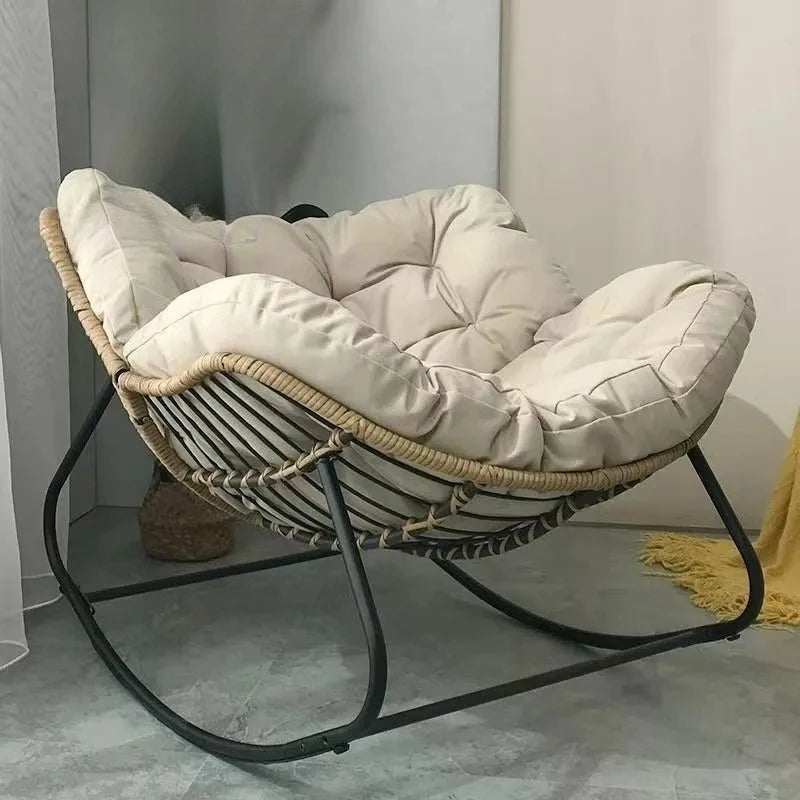 Chaise à bascule en rotin tissé - Confort paresseux pour balcon