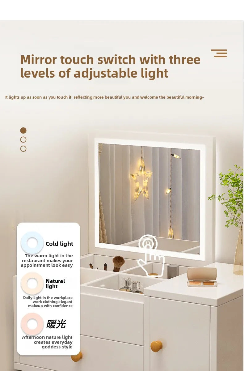 Coiffeuse moderne avec baie vitrée pour chambre à coucher