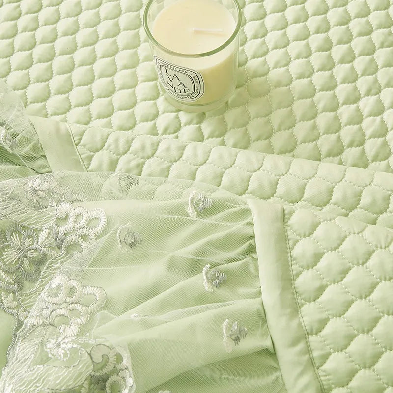 Ensemble de couvre-lit d'été brodé chic - léger et doux, 1 à 3 pièces