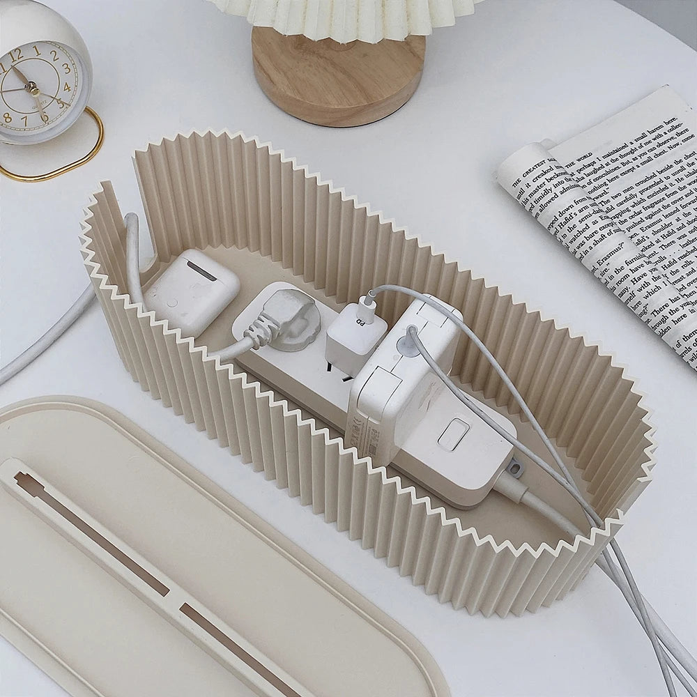 Organisateur de câbles multifonctionnel pour prise domestique