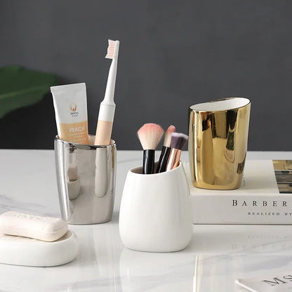 Set d'accessoires de salle de bains en céramique chinoise élégante