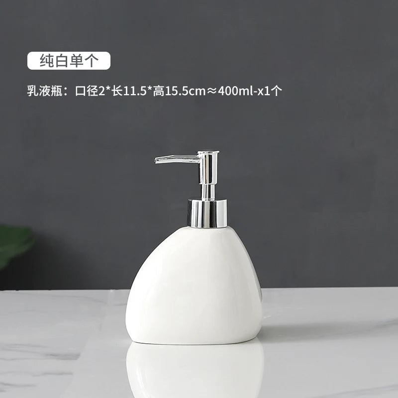 Set d'accessoires de salle de bains en céramique chinoise élégante