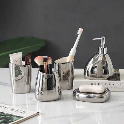 Set d'accessoires de salle de bains en céramique chinoise élégante