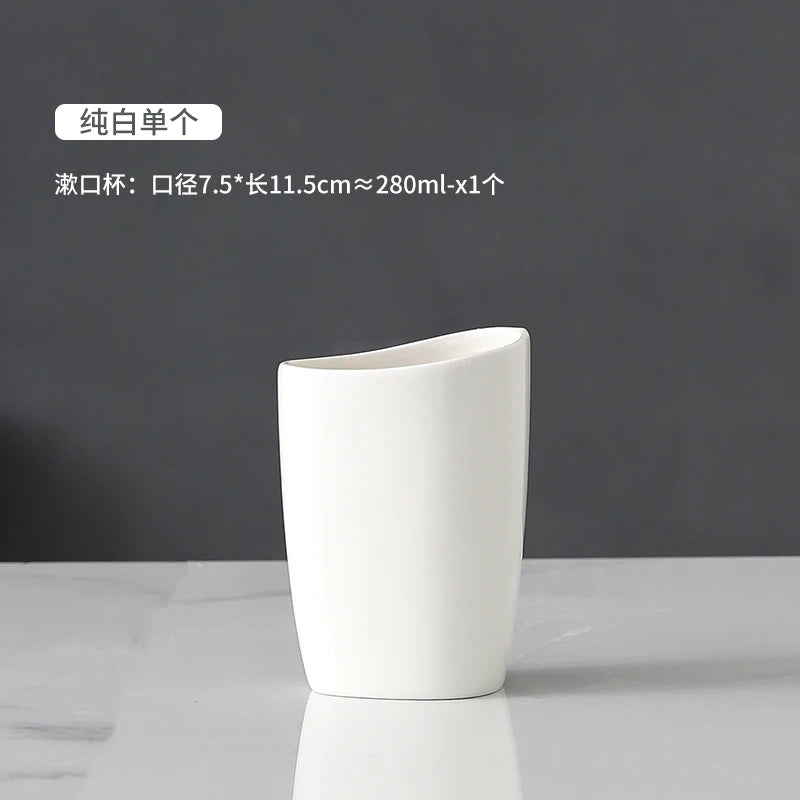 Set d'accessoires de salle de bains en céramique chinoise élégante