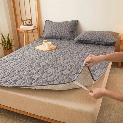 Surmatelas imperméable matelassé pour lit simple et double 140/160